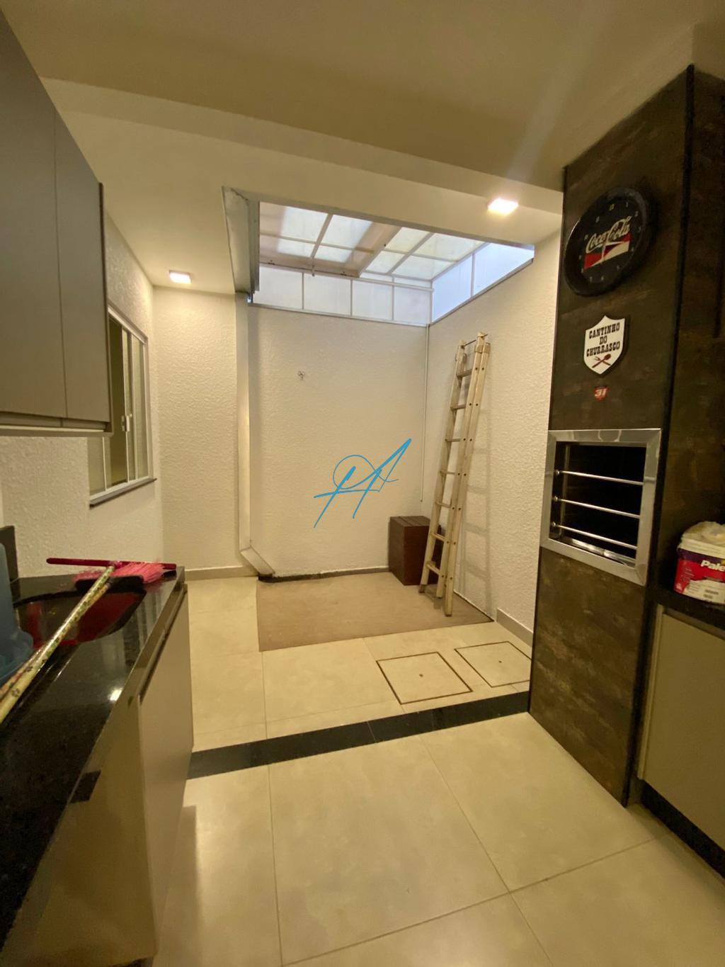 Casa à venda com 3 quartos, 106m² - Foto 10