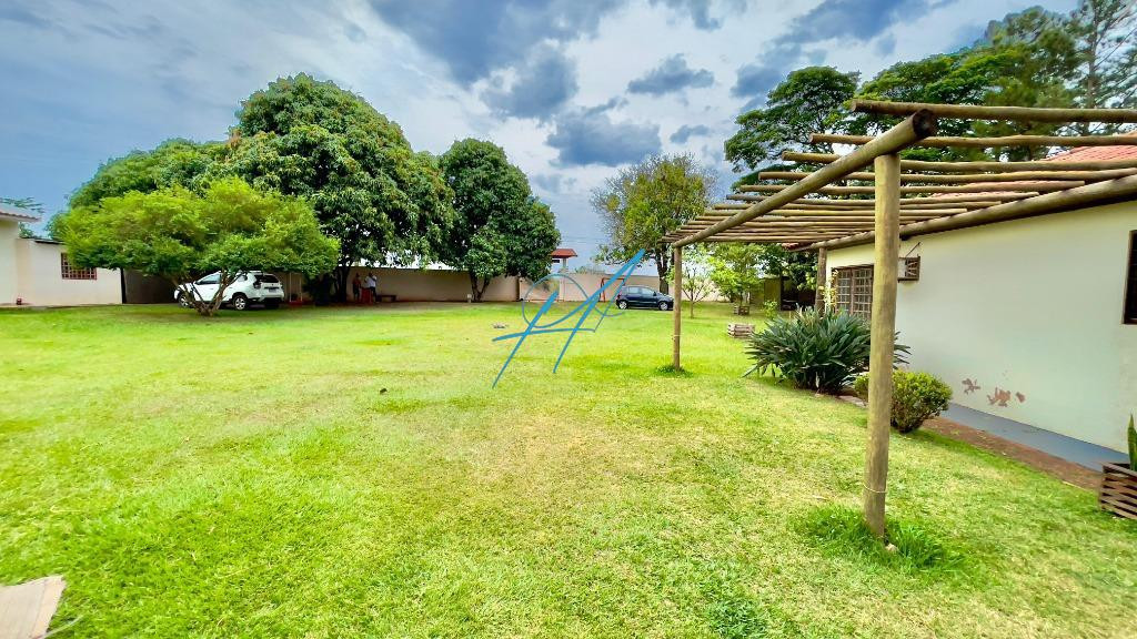 Chácara à venda com 5 quartos, 2100m² - Foto 4