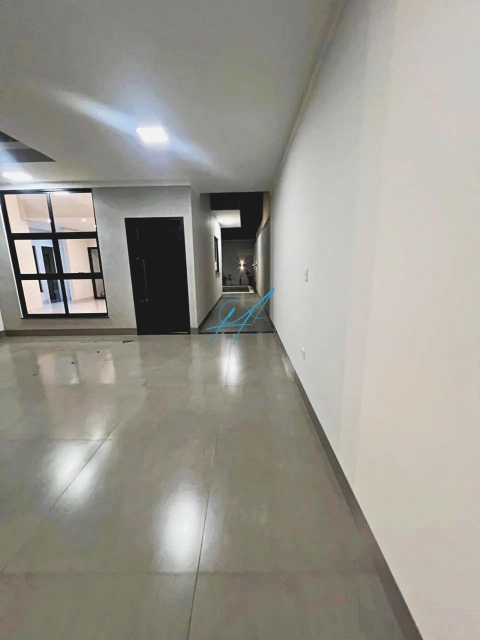 Casa à venda com 3 quartos, 114m² - Foto 4
