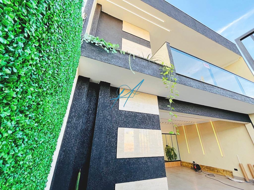 Casa à venda com 4 quartos, 245m² - Foto 2