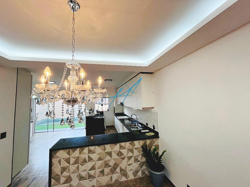 Casa à venda com 4 quartos, 245m² - Foto 10